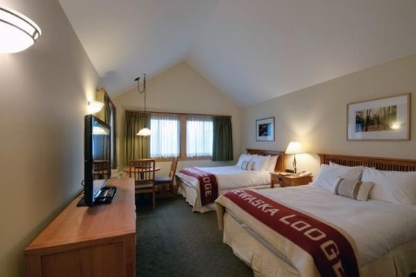 MINNEWASKA LODGE (Lake Minnewaska)